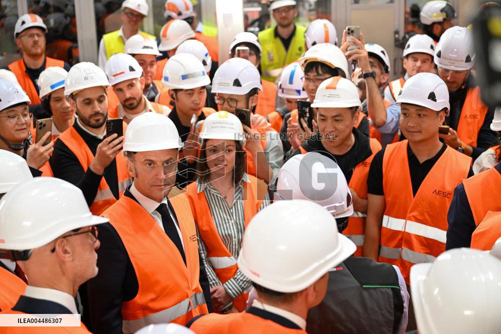 Emmanuel Macron visits the Envision AESC - Douai