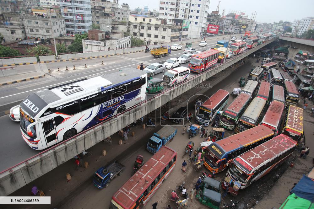 Traffic Jam Paralyzes Dhaka - Bangladesh