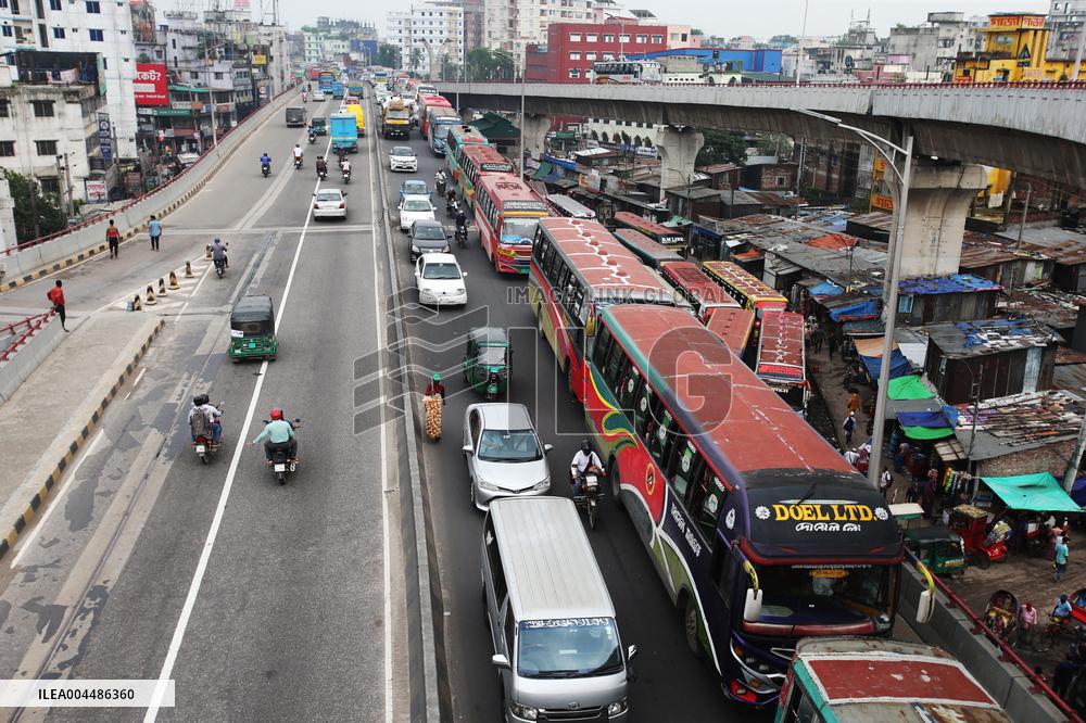 Traffic Jam Paralyzes Dhaka - Bangladesh