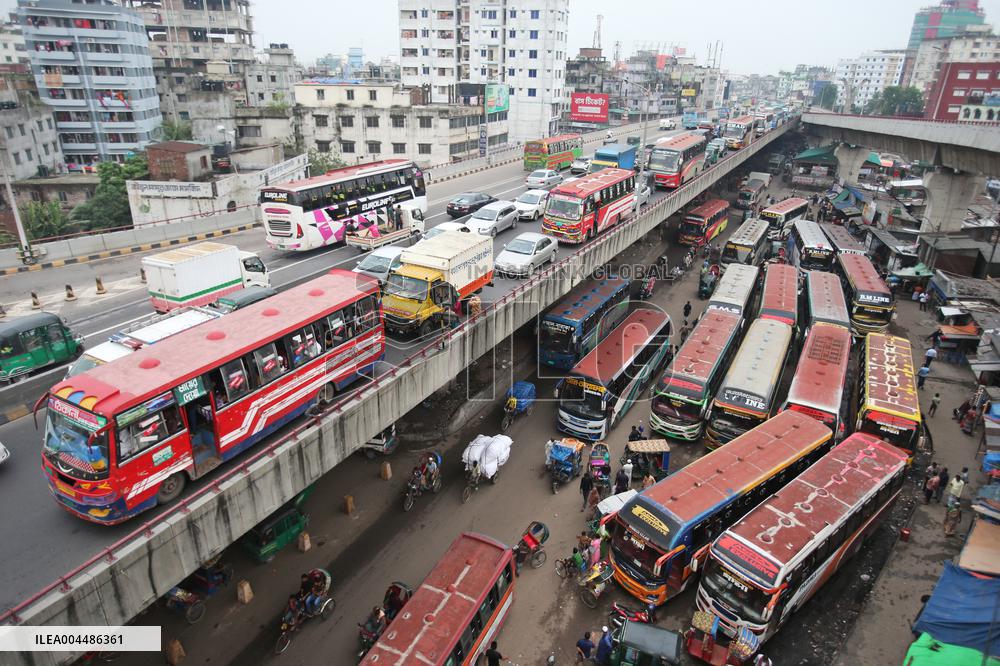 Traffic Jam Paralyzes Dhaka - Bangladesh
