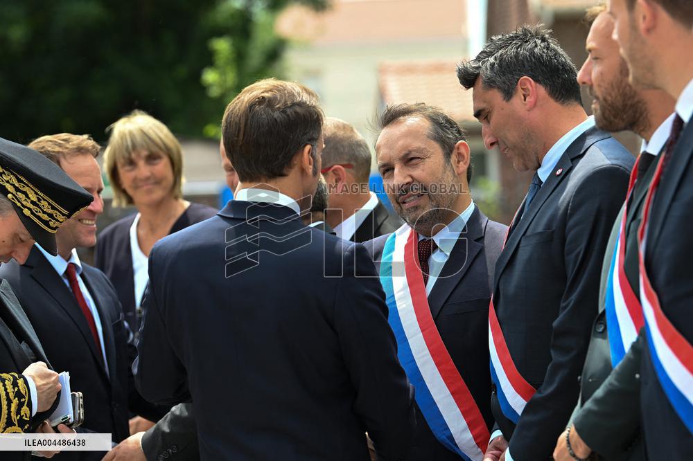 Emmanuel Macron Inaugurates Maison France Services - Wallers