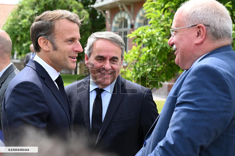 Emmanuel Macron Inaugurates Maison France Services - Wallers