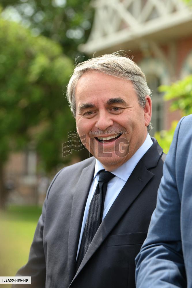 Emmanuel Macron Inaugurates Maison France Services - Wallers