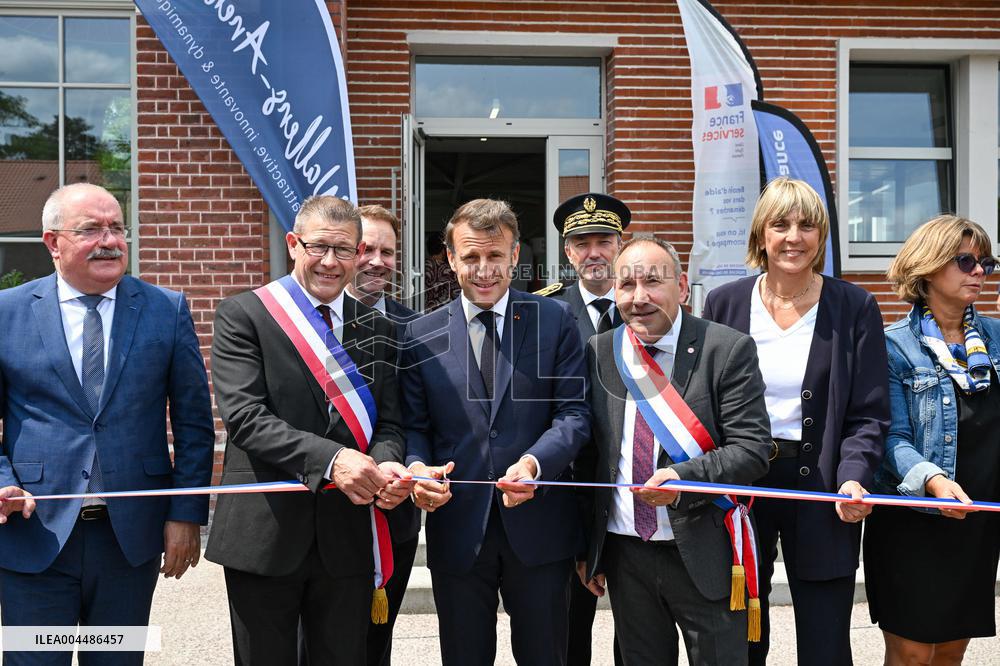 Emmanuel Macron Inaugurates Maison France Services - Wallers