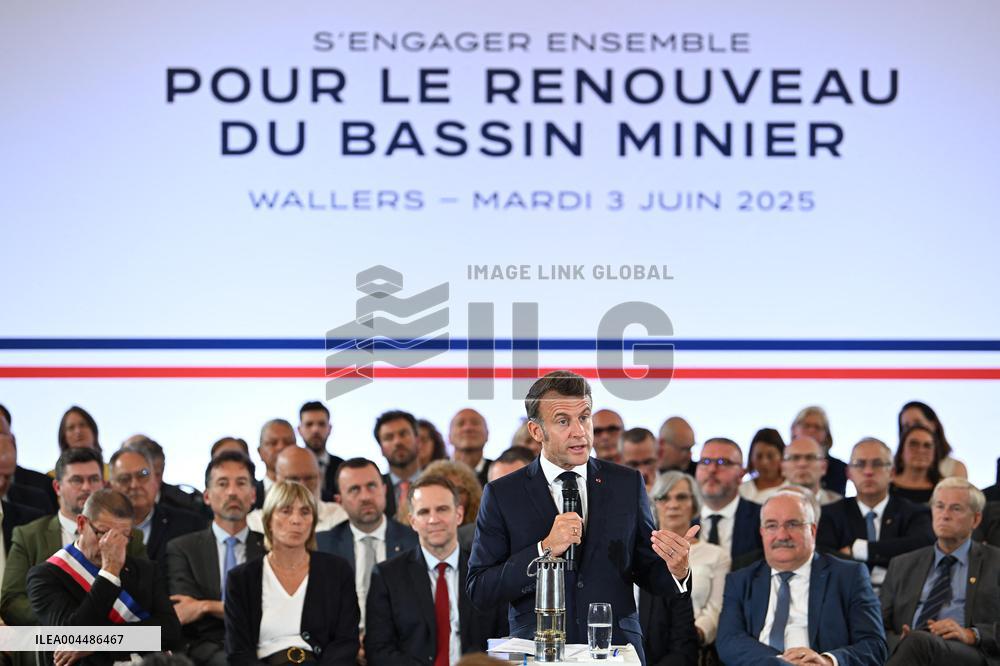 Emmanuel Macron Inaugurates Maison France Services - Wallers