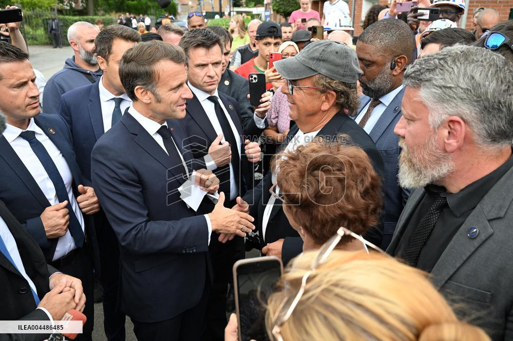 Emmanuel Macron Inaugurates Maison France Services - Wallers