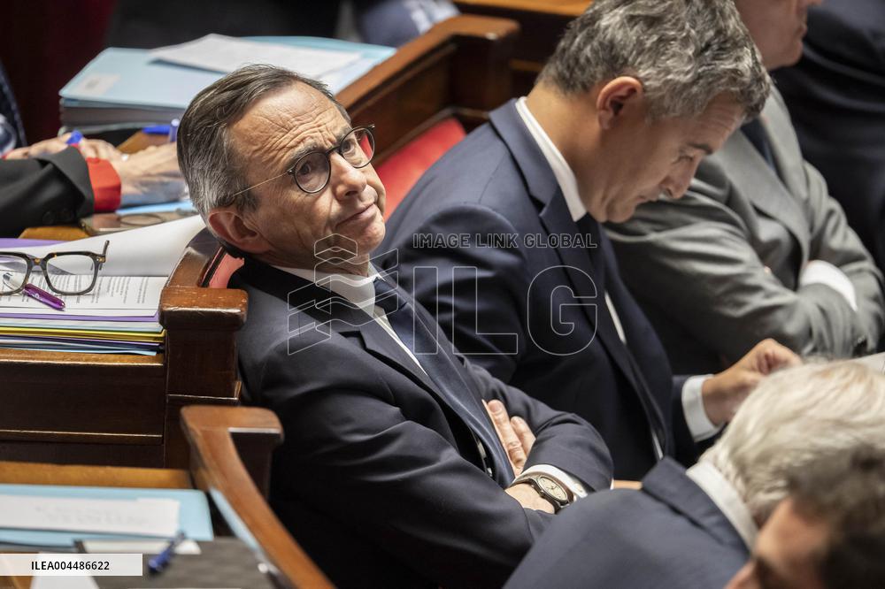 Questions To The Government - Paris