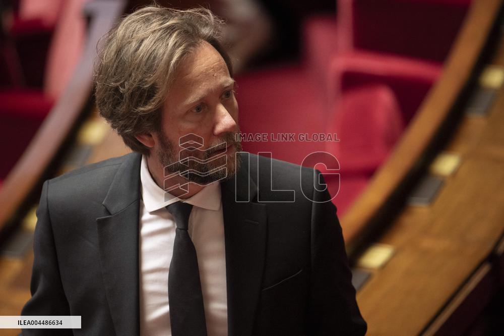 Questions To The Government - Paris