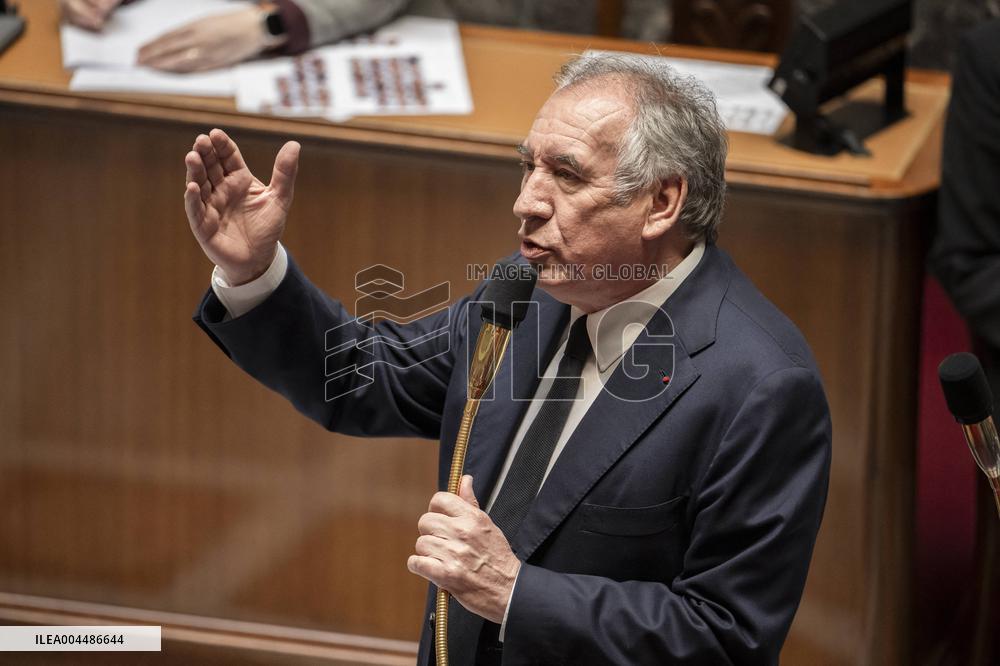 Questions To The Government - Paris