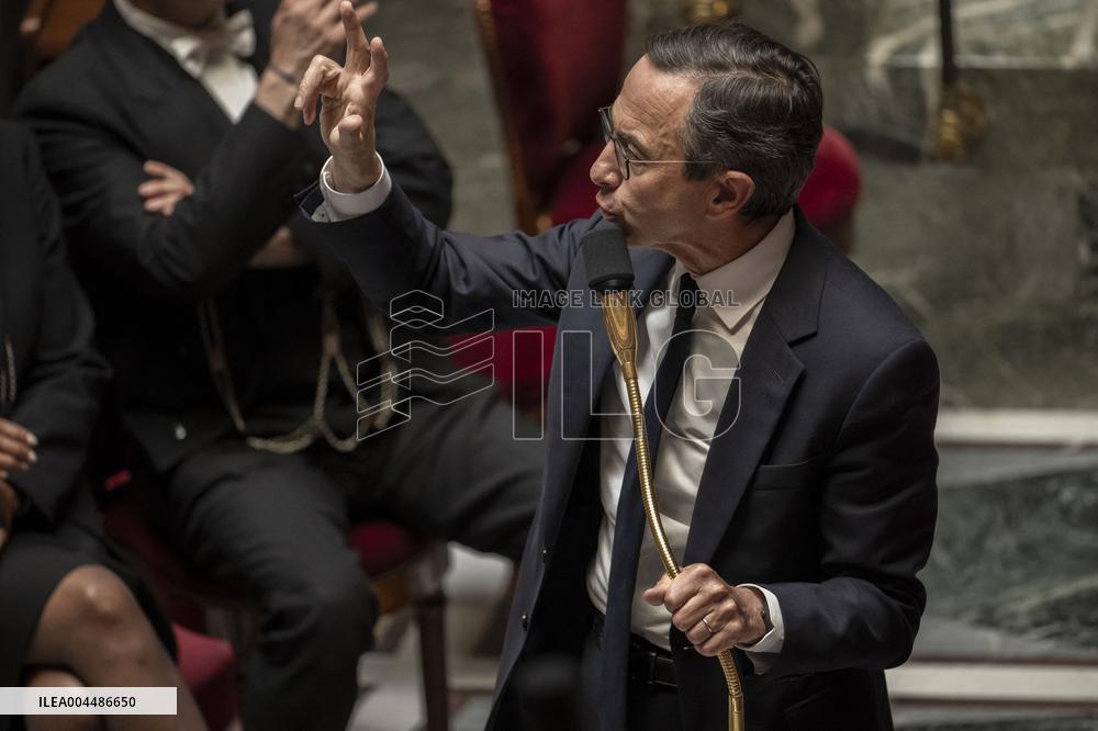 Questions To The Government - Paris