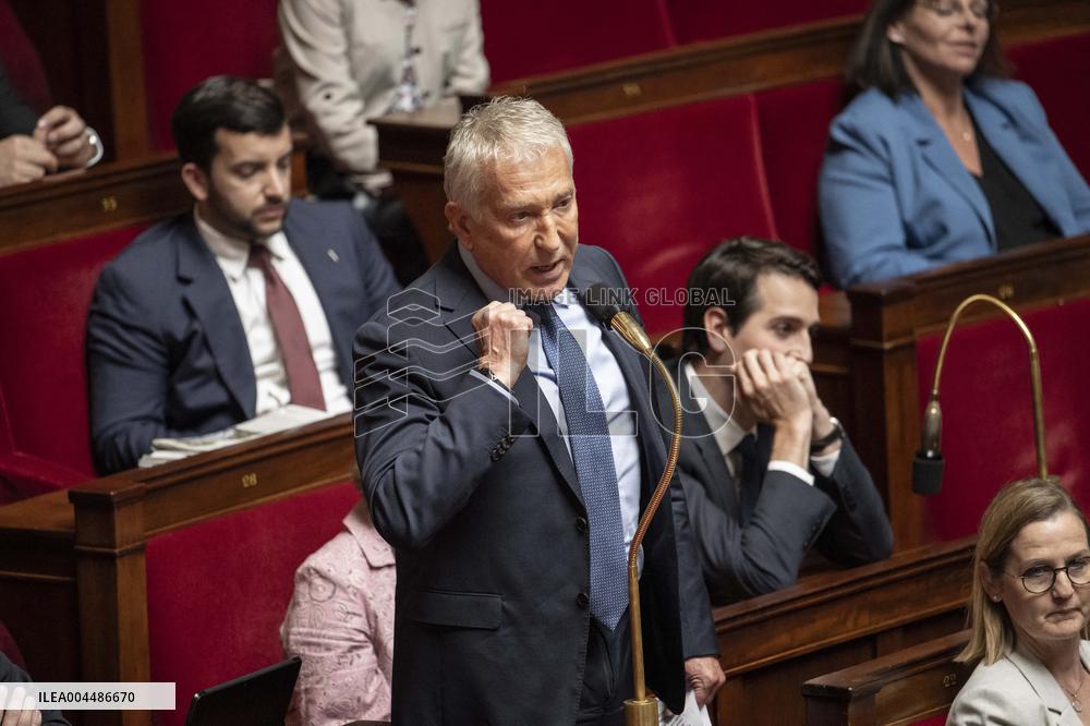 Questions To The Government - Paris