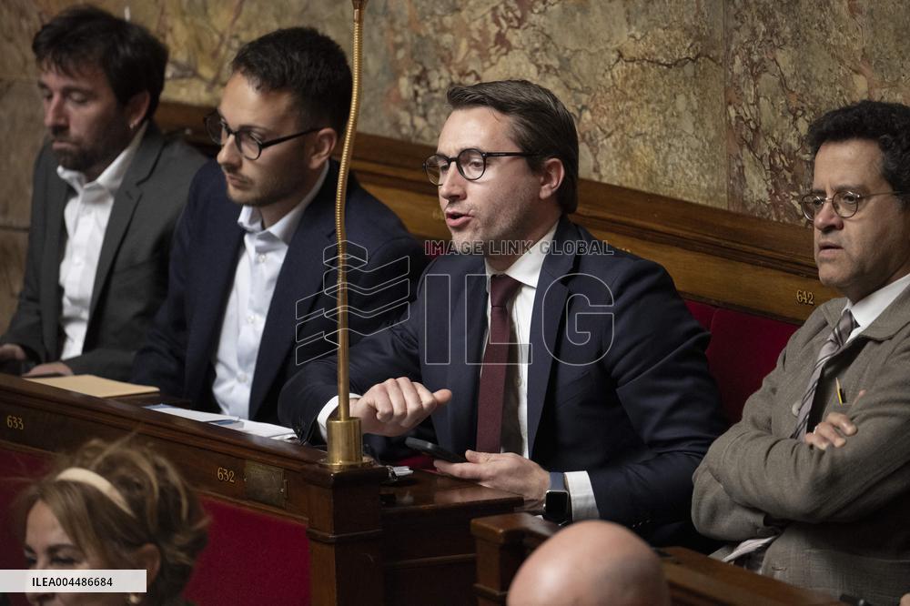 Questions To The Government - Paris