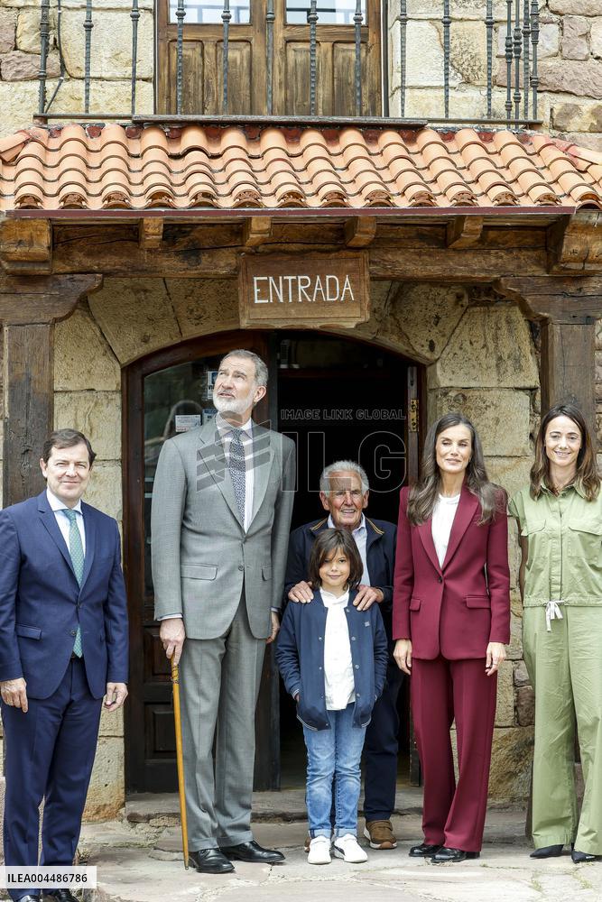 Royals At The 1200th Anniversary Of The Charter of Branosera - Spain