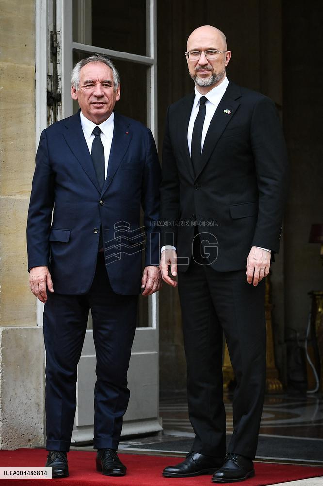 French PM Francois Bayrou welcomes Ukrainian PM Denys Shmyhal in Paris - FA