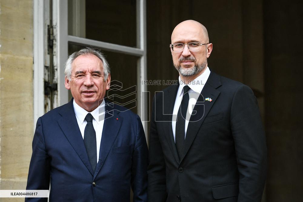 French PM Francois Bayrou welcomes Ukrainian PM Denys Shmyhal in Paris - FA