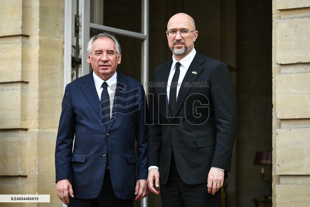 French PM Francois Bayrou welcomes Ukrainian PM Denys Shmyhal in Paris - FA