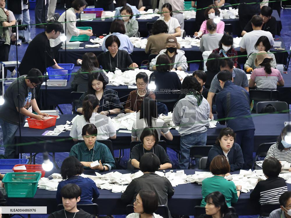Liberal Lee Jae-Myung Wins South Korea Presidency - Seoul