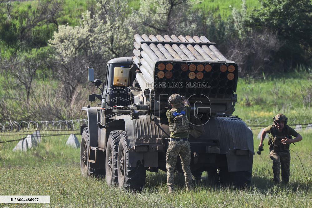 Combat work of Ukraines 30th Mechanized Brigade in Donetsk region