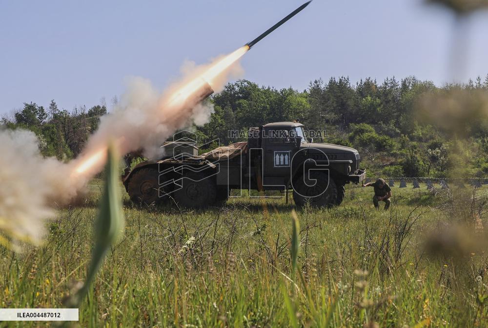 Combat work of Ukraines 30th Mechanized Brigade in Donetsk region