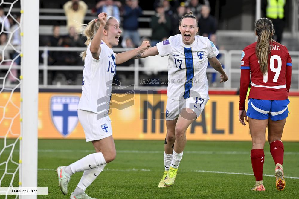 Jalkapallo: Suomi päättää naisten Kansojen liigan Serbiaa vastaan Helsingissä klo 20