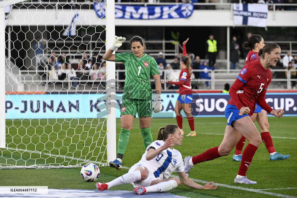 Jalkapallo: Suomi päättää naisten Kansojen liigan Serbiaa vastaan Helsingissä klo 20