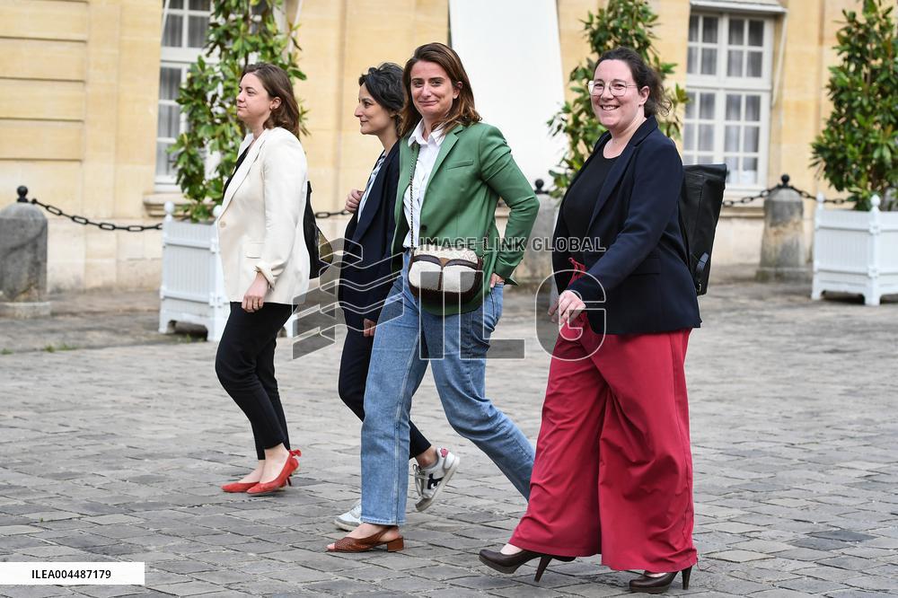 French PM Francois Bayrou receives party leaders in Paris - FA