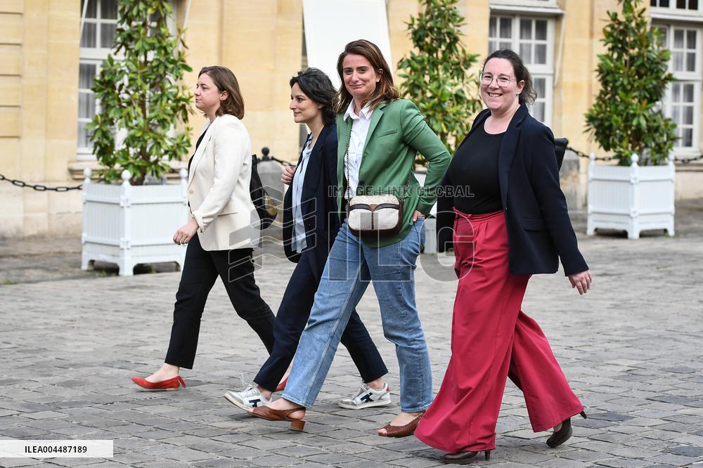 French PM Francois Bayrou receives party leaders in Paris - FA