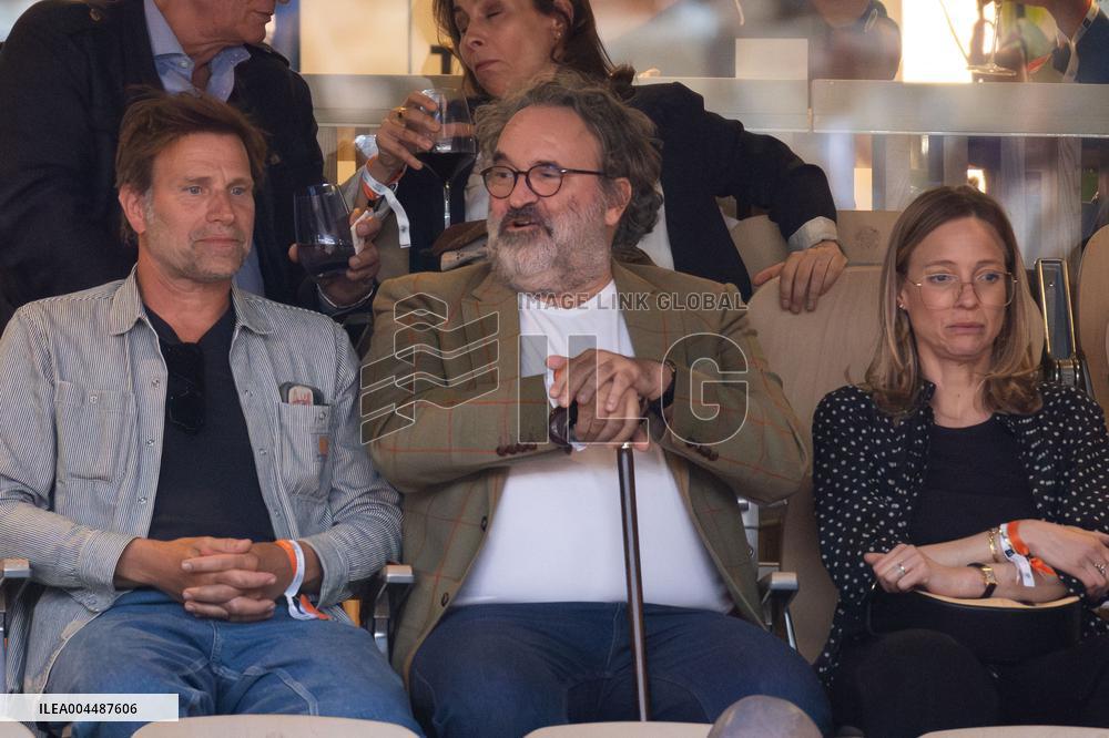 2025 French Open - Celebrities In Stands Night 10 NB