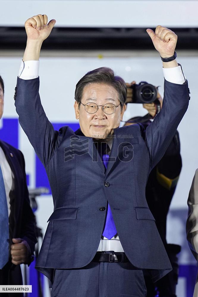 Lee wins S. Korea presidential election