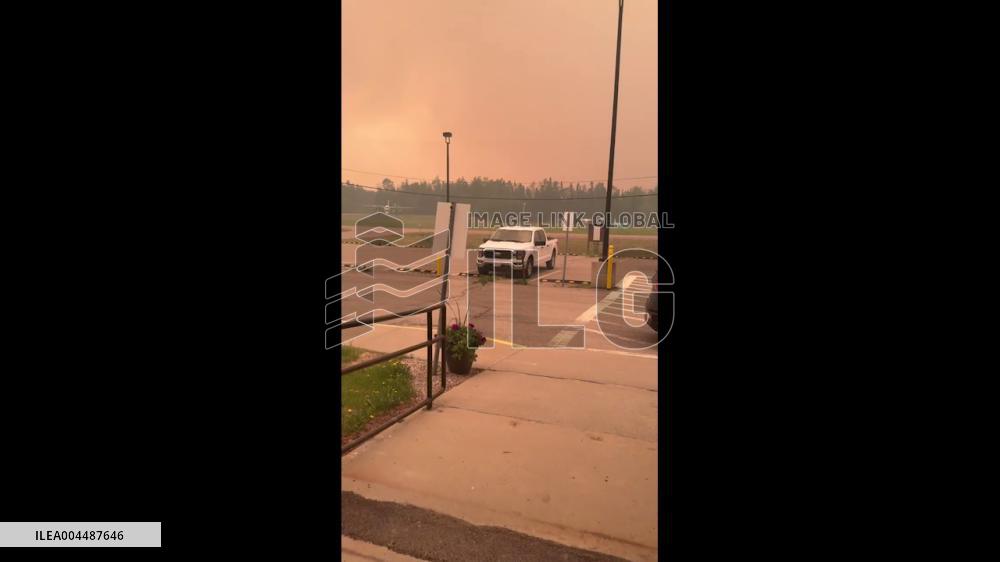 Canada: Smoke Blankets Prairies as Wildfires Continue to Rage 2