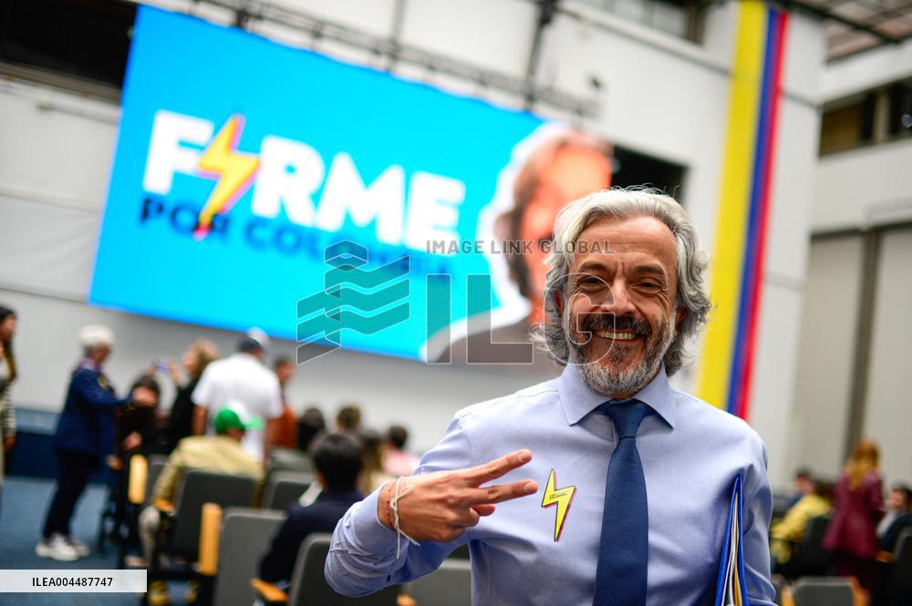 Juan Daniel Oviedo Makes Official His Pre-Candidacy for Presidential Elections in 2026