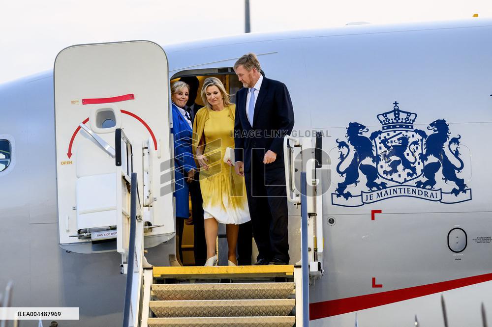 Royal Couple Arriving In Prague