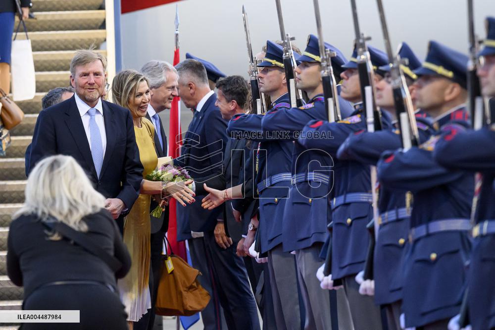 Royal Couple Arriving In Prague
