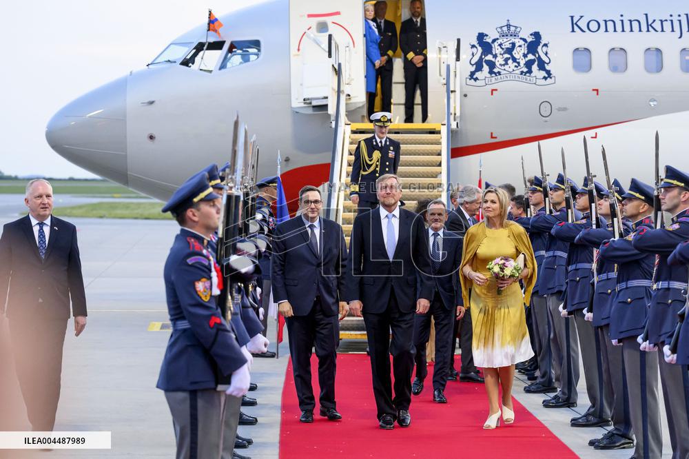 Royal Couple Arriving In Prague