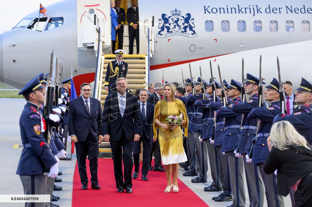 Royal Couple Arriving In Prague