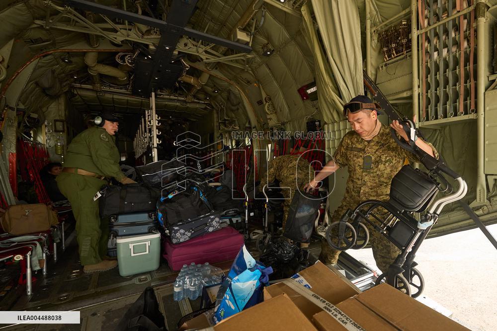 RCAF Assists Evacuees from Manitoba Wildfires - Canada