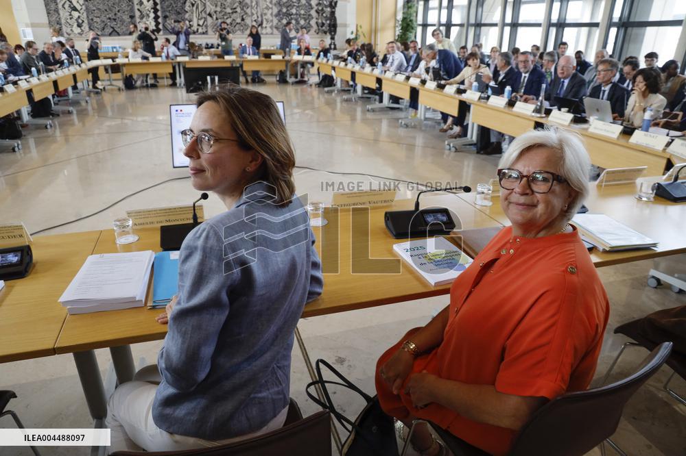 Social Security Budget Meeting at Bercy - Paris