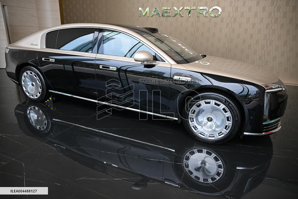 Huawei MAEXTRO S800 Luxury Car Popular in China