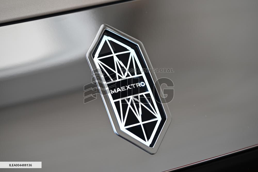 Huawei MAEXTRO S800 Luxury Car Popular in China