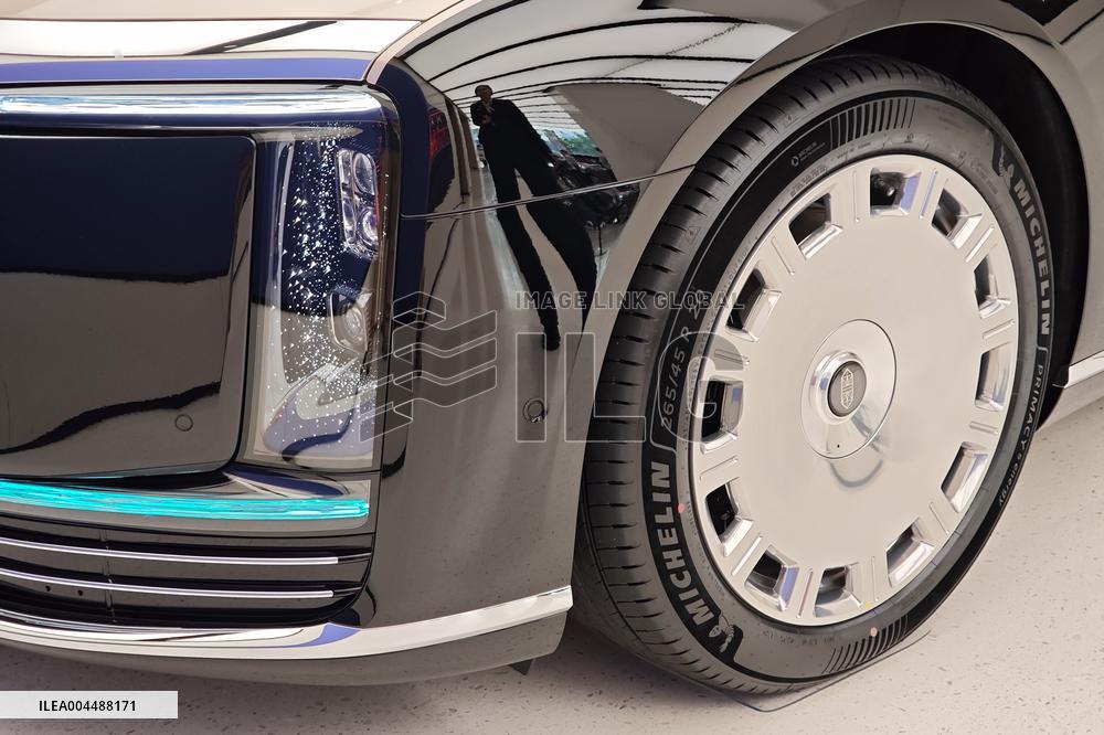 Huawei JAC GROUP MAEXTRO S800 Luxury Car