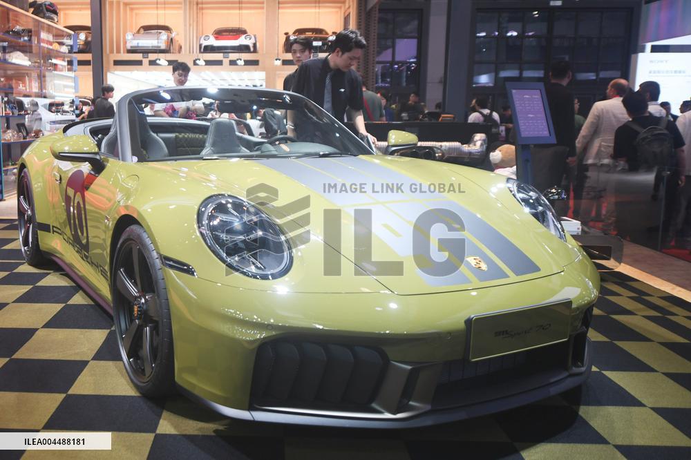 Porsche Reduces Prices
