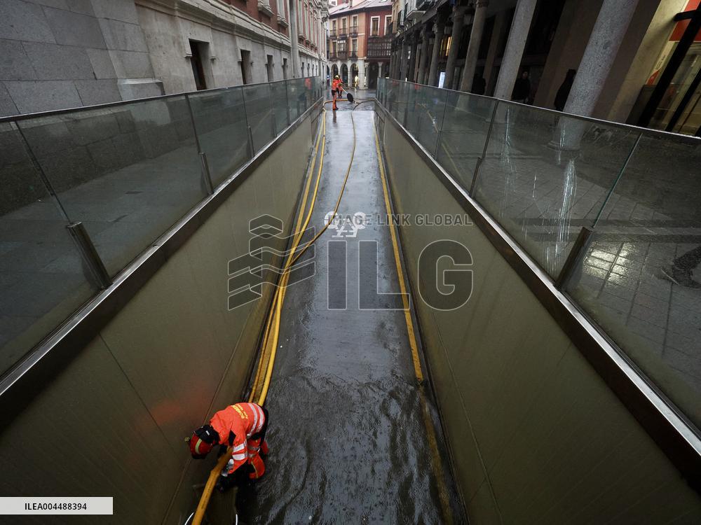 Heavy Downpour Causes at Least 50 Incidents - Spain