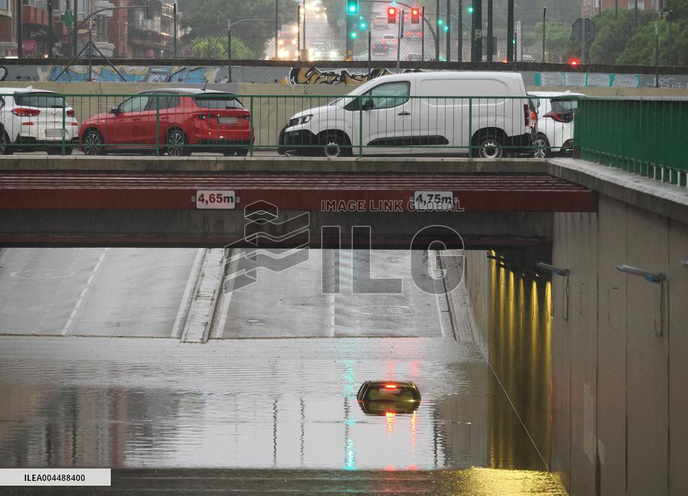 Heavy Downpour Causes at Least 50 Incidents - Spain