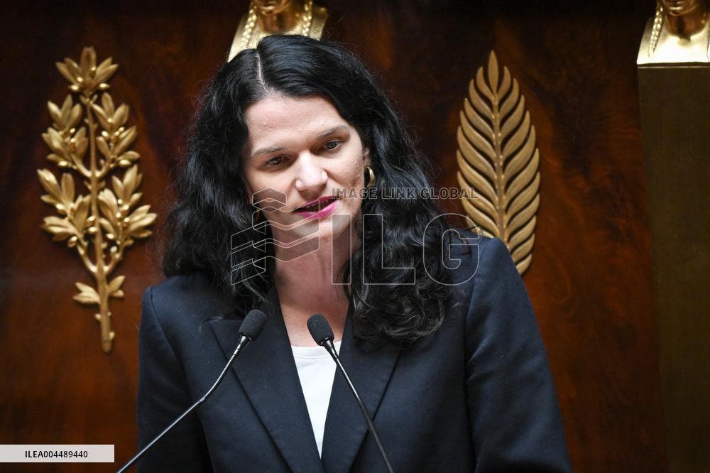 Speeches before a Motion de censure vote at the National Assembly FA