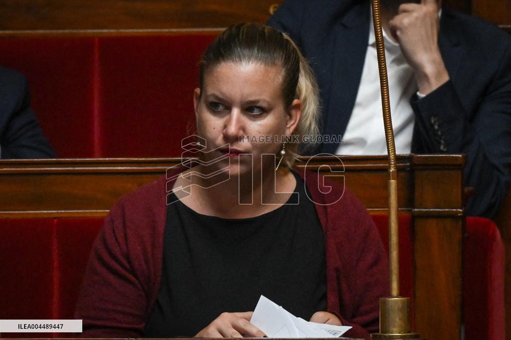Speeches before a Motion de censure vote at the National Assembly FA