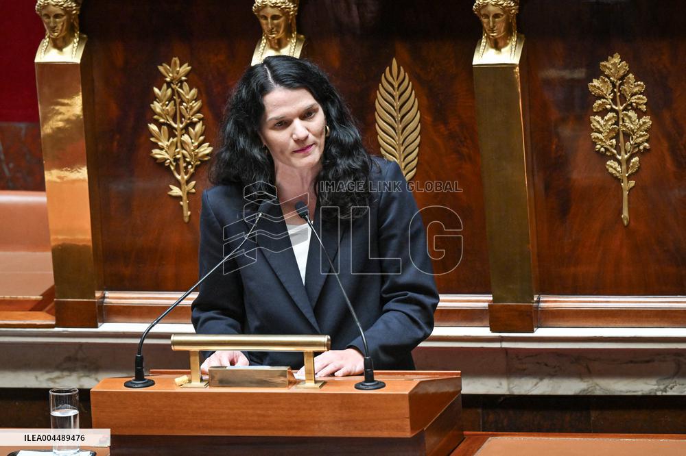 Speeches before a Motion de censure vote at the National Assembly FA