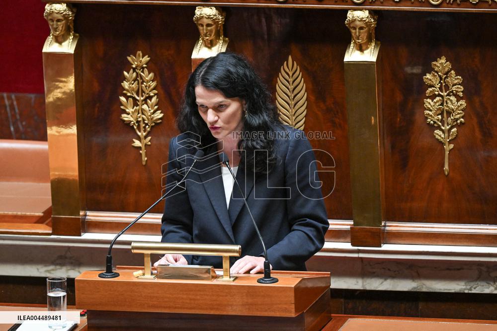 Speeches before a Motion de censure vote at the National Assembly FA