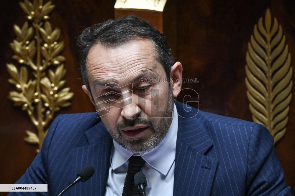 Speeches before a Motion de censure vote at the National Assembly FA