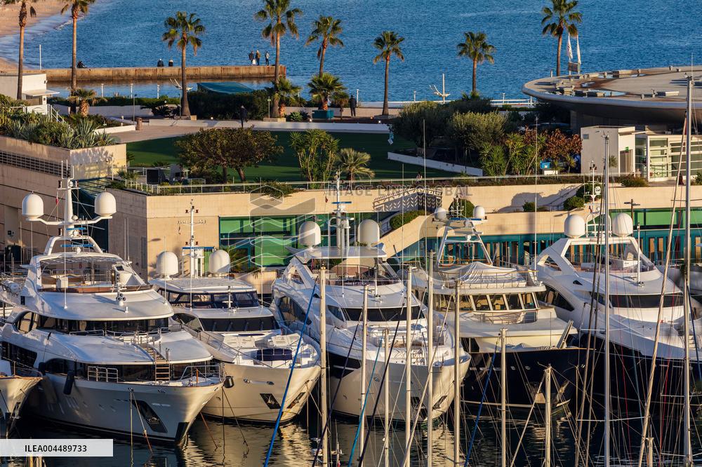 Illustration - Cannes Croisette