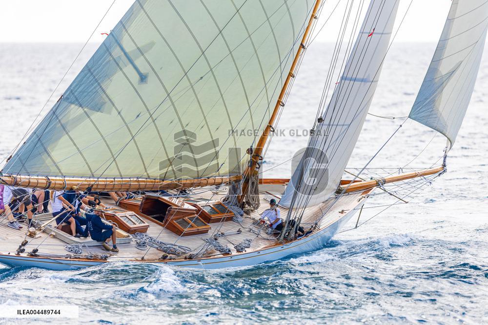 Illustration - Cannes Croisette